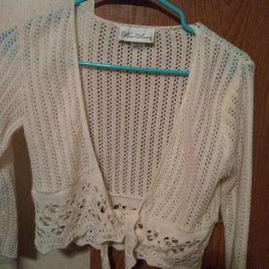 NWOT white LS shrug w/tie front size medium